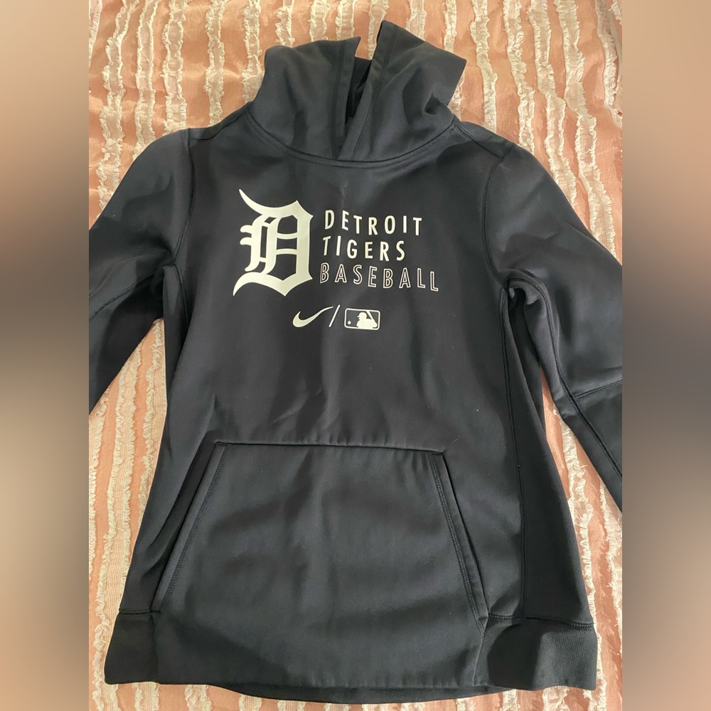 Detroit tigers youth sweatshirt